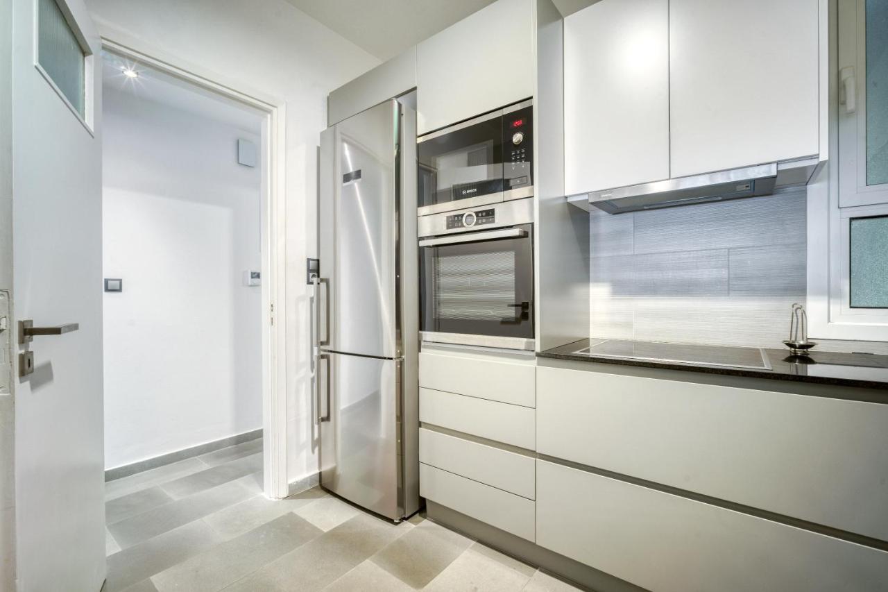 Bright Spacious Luxury Apartment In Prime Central Афіни Екстер'єр фото